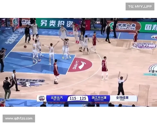 布克如何通过心态调整与心理调节提升比赛表现并引领球队成功