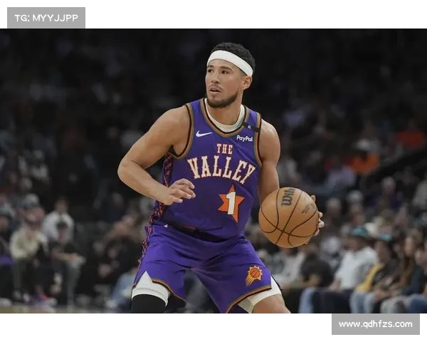 德文·布克展现灵活速度成全能球员 完美诠释现代篮球多面手